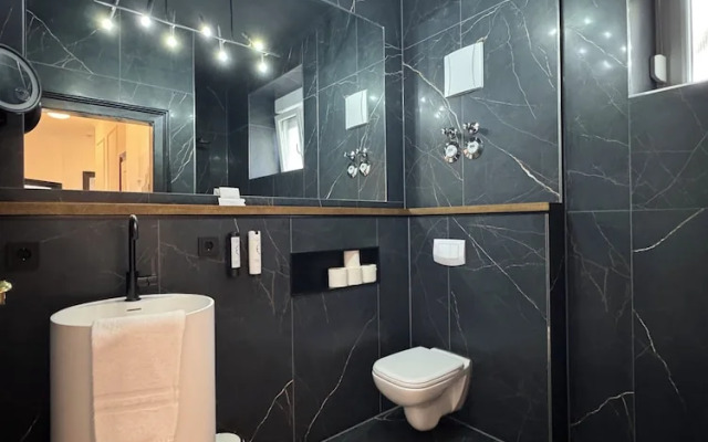 HLH - Luxus Familiensuite mit Terrasse