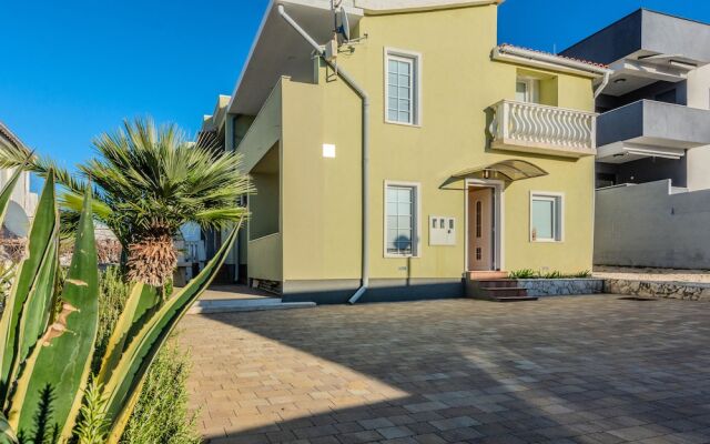 Apartments Mahnet