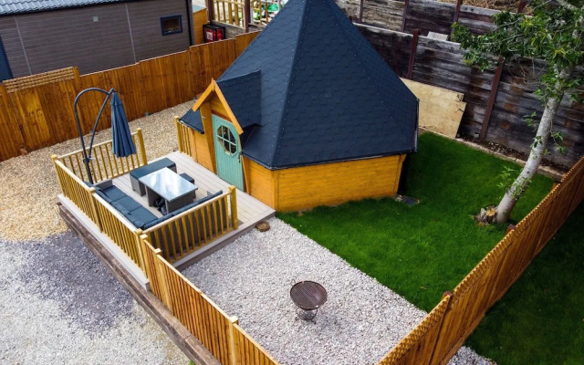 Woods Meadow Glamping