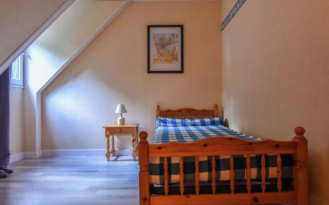 Spacious Holiday Home With Private Swimming Pool in Vitrac