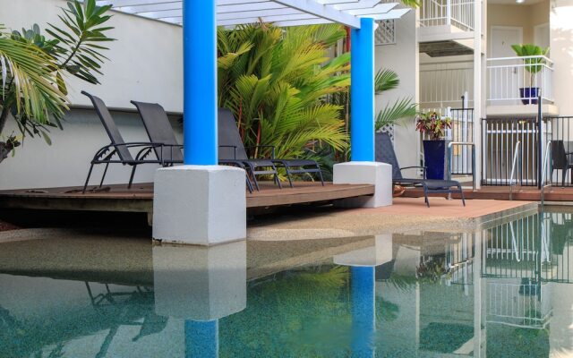 Macrossan House Boutique Holiday Apartments