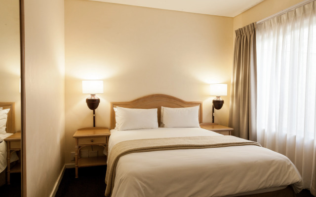 Dolphin Beach Hotel