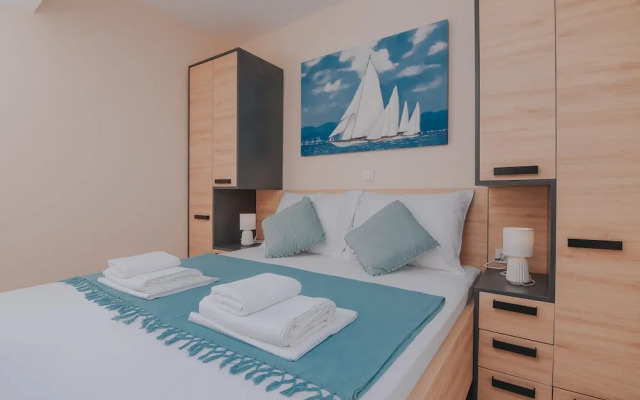 Pool Apartments Tolo