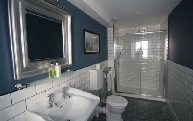 The Kirkstyle Inn & Rooms