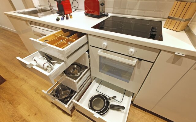 Madrid Centric V by Madflats Collection