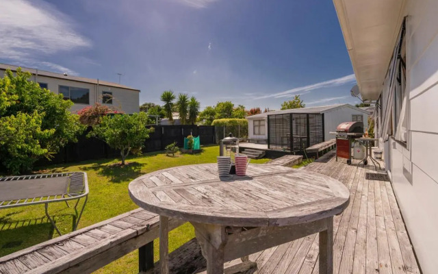 Silver Sands - Cooks Beach Holiday Home