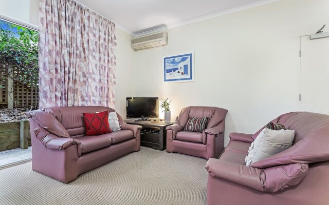 Zenith Studio Unit 3, 10 Messines Street