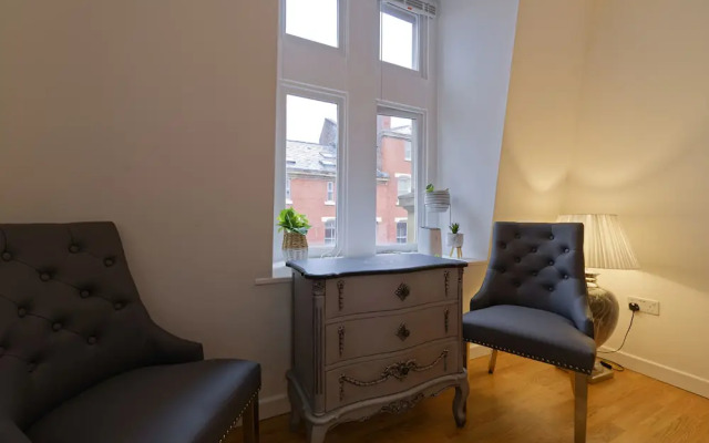 White Tulip Central 3bedroom Duplex Loft