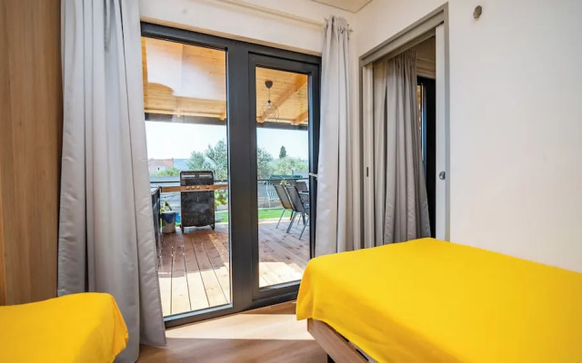 House Red Earth - Kastel Stafilic