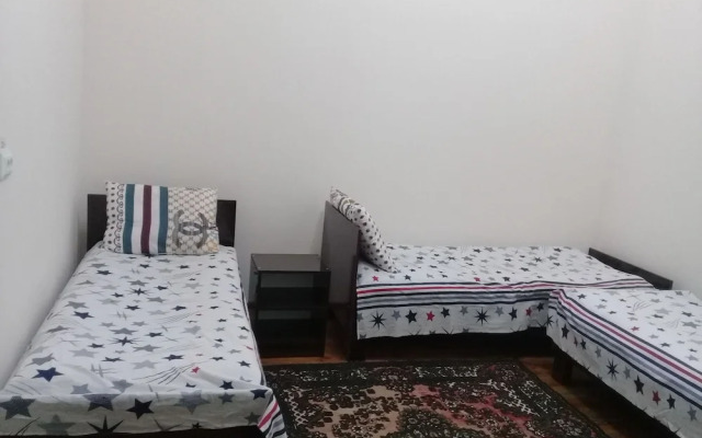 Xo'ja Ismat Buxoriy Hostel