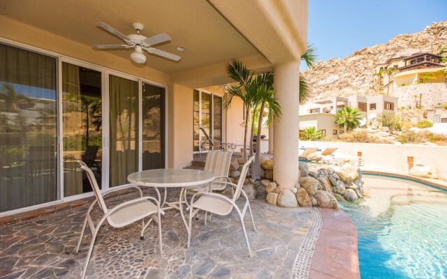 Spacious with Convenient Cabo Location, Villa Ballena