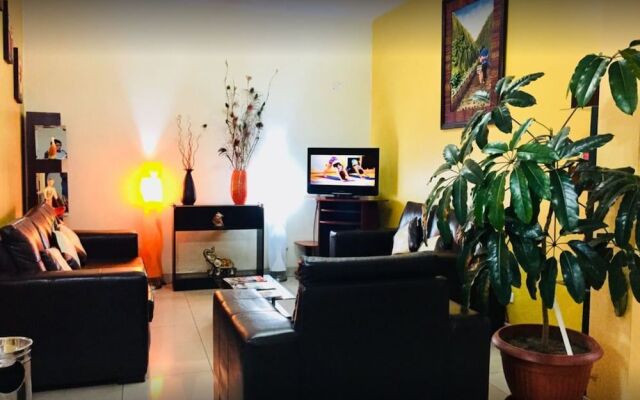 Corona Suite Hotel