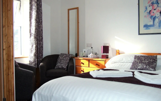 Links Side Guest House