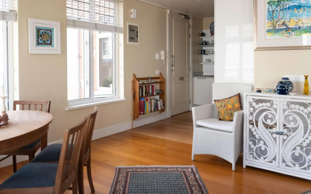 The Majestic Apartment
