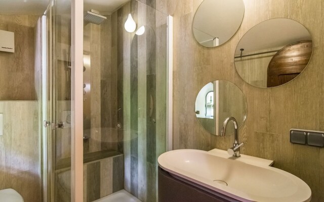 Traditional Holiday Home with Swimming Pool in Fayence