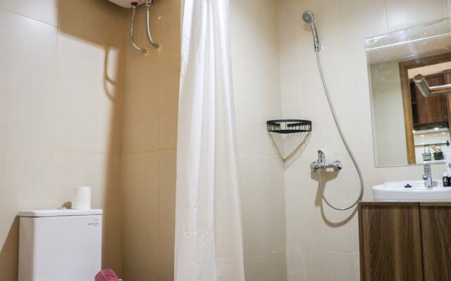 Simply Look Studio Room LRT City Jatibening Apartment