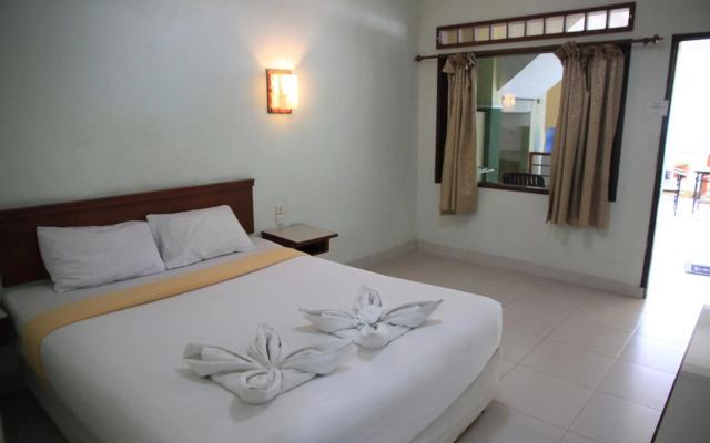 Pandu Lakeside Hotel Parapat - Toba Lake