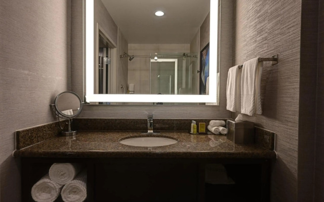 DoubleTree by Hilton Denver International Airport