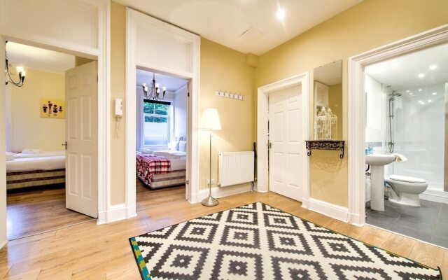 The Fav Flat - Heart of the City Apartment