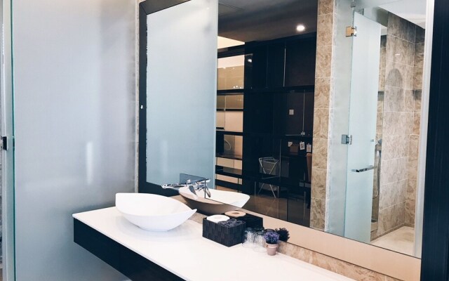 Garden Studio Residence