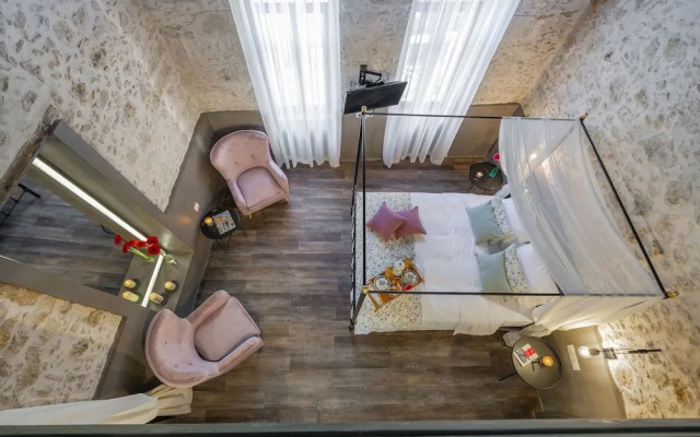 Unique Suite