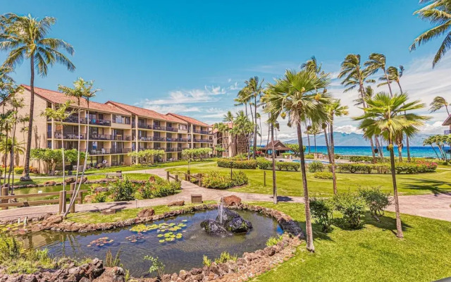 Papakea Oceanview Studio 0 Bedroom Condo by RedAwning