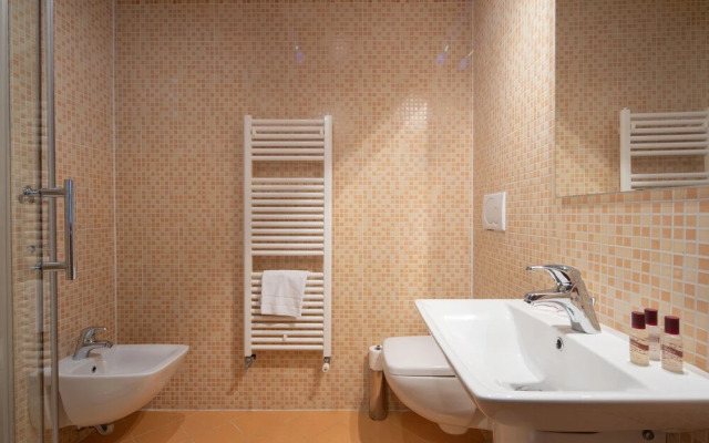 Design Palace Apartments