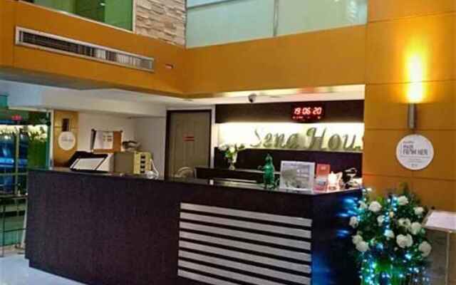 Sena House Paholyothin 30