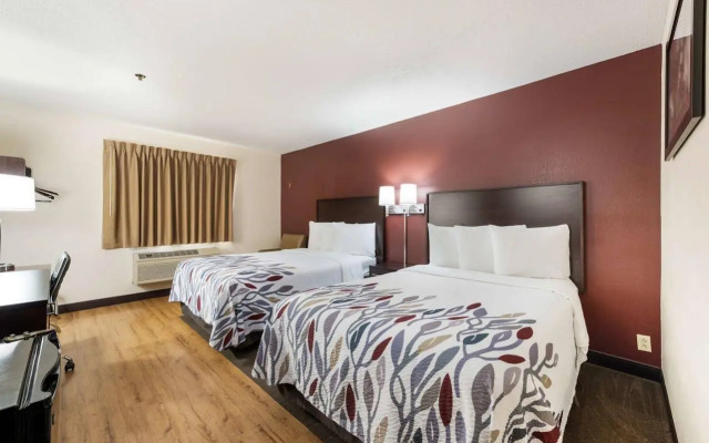 Red Roof Inn Auburn