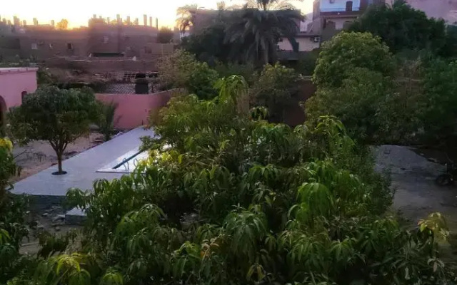 Eljuneina Villas
