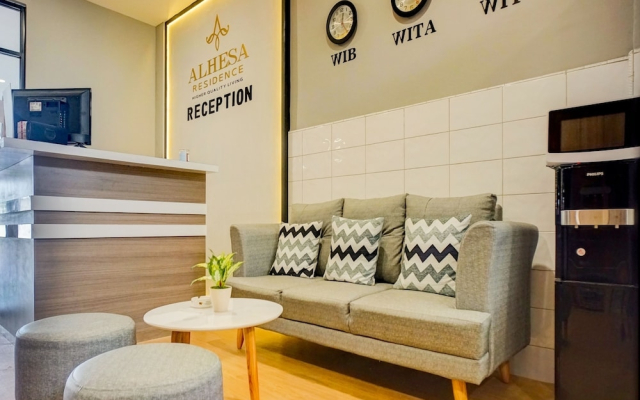 Super OYO 93064 Alhesa Residence