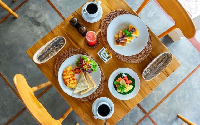 Ubud Glassy Villa by Pramana Villas