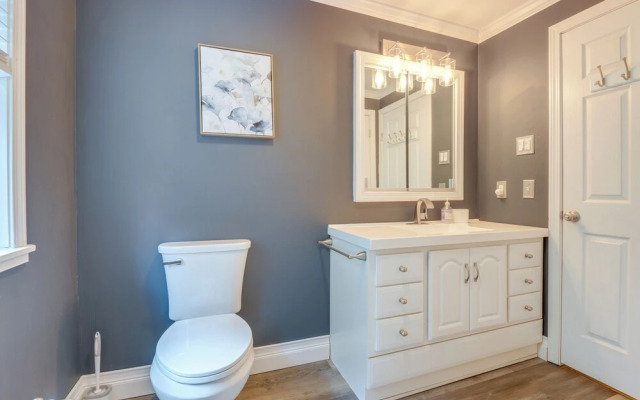 Ski, Golf & Hike: Spacious Dover Retreat!