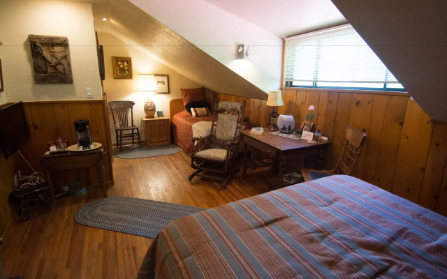Red Horse Bed and Breakfast