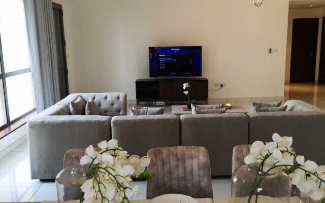 Incredible Stay at Spacious Jumeirah Beach Dubai