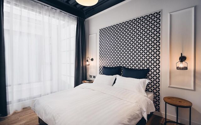 The Gatsby Apartment