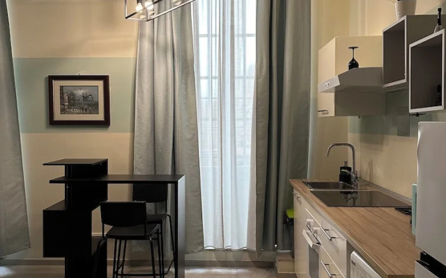 Station Apartment East