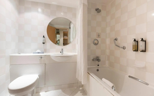 Holiday Inn Guildford by IHG