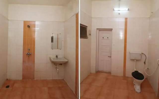 OYO 37028 Hotel Sheela