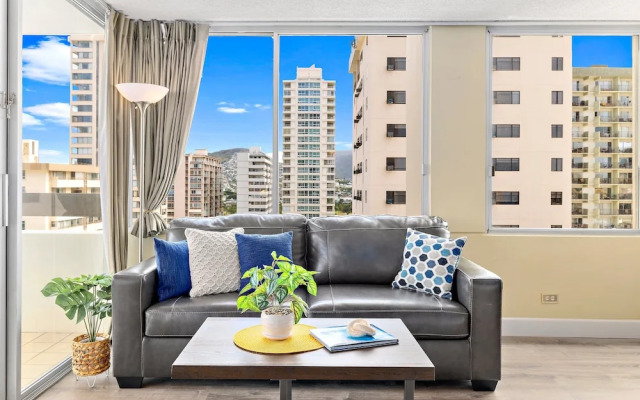 Pacific Monarch - 1 BR - Ocean & City Views