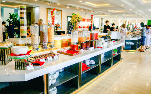Le Hoang Beach Hotel Danang