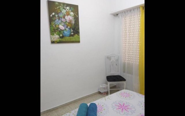 Deluxe 3 Bedroom Apartment, Balcony, 15 Minutes Walk To City And Beach Sys2