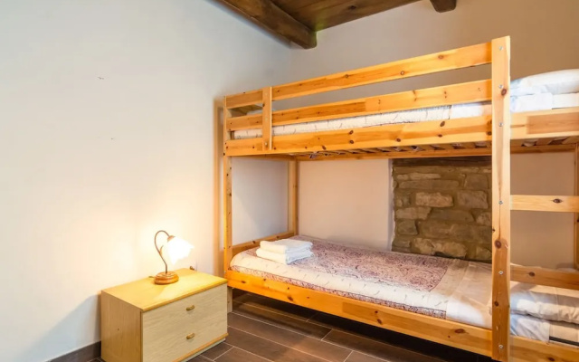 Tranquil Farmhouse in Sestino