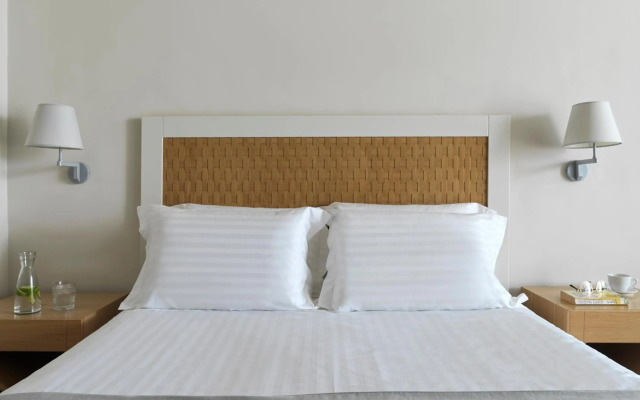 Kontokali Bay Resort & Spa