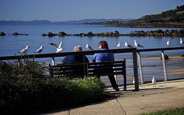 Penguin Beachfront Apartments