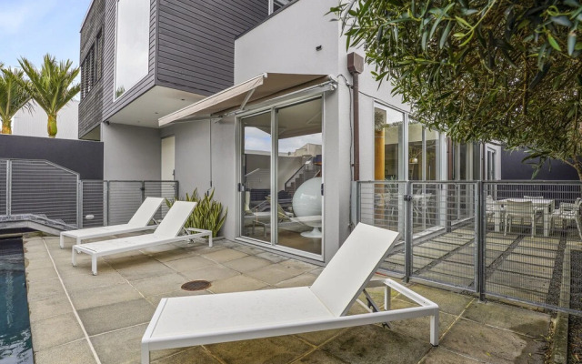 Central Executive Parnell Designer Home