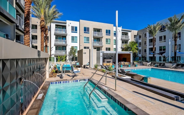 Global Luxury Suites Irvine