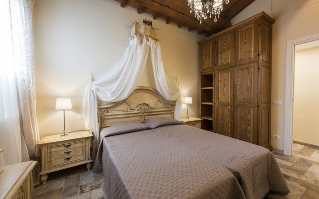 Casa Griselda by Mmega