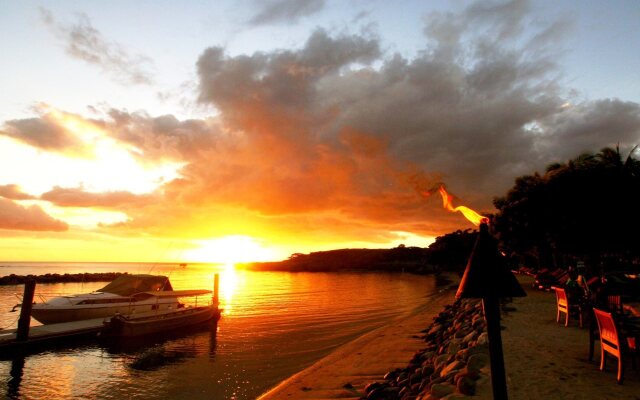 Anchorage Beach Resort