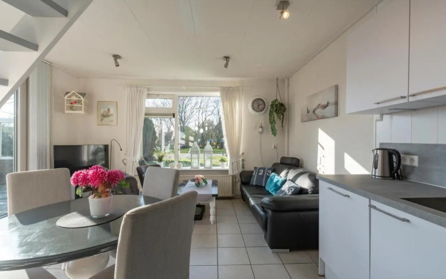 Comfy Beachside Holiday Home
